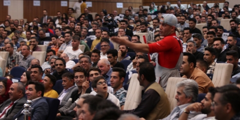 اکبر اقبالی